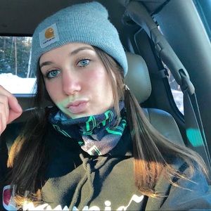 Meet your Posher, Katelyn